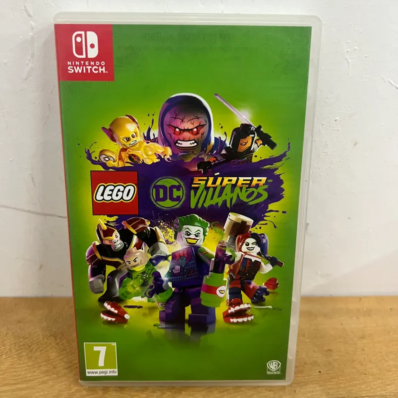 LEGO DC Super Villanos