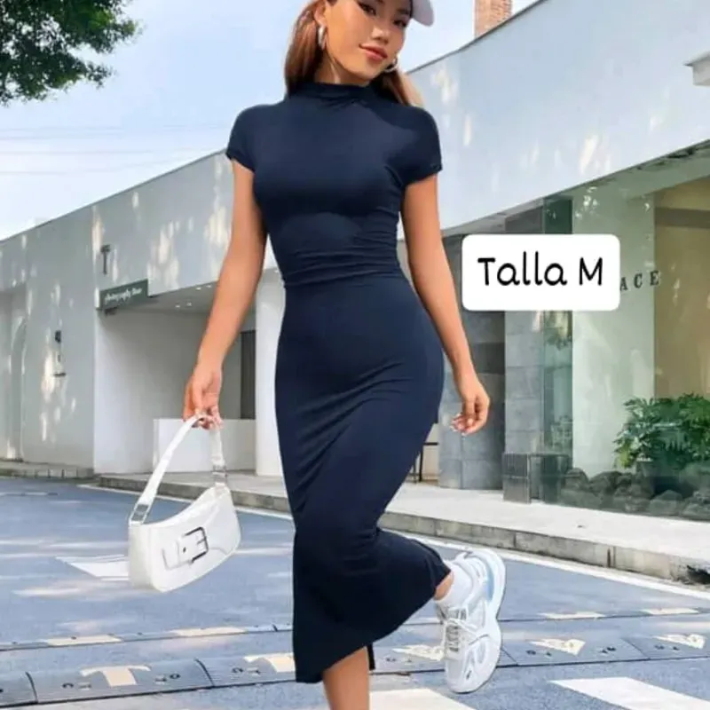 Vestido largo sencillo y práctico