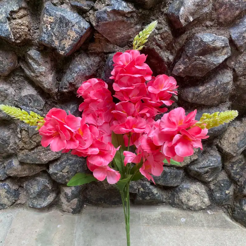 Ramo de Flores Artificiales