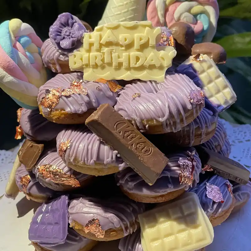 Torre de Donas (30 Donas con chocolate y confituras )