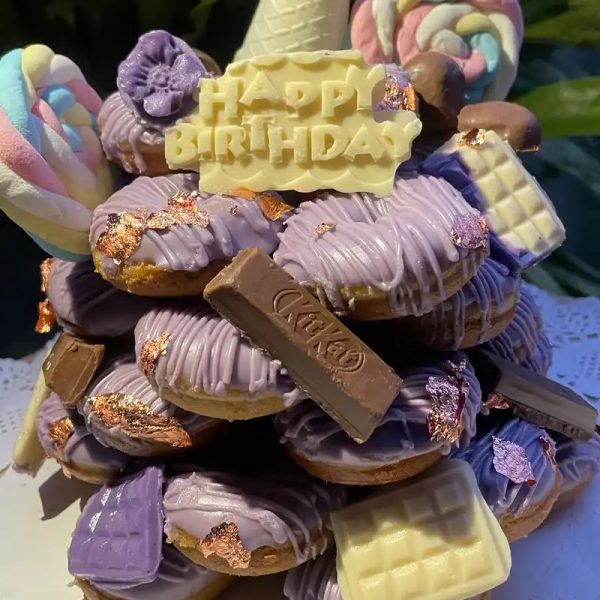 Torre de Donas (30 Donas con chocolate y confituras )