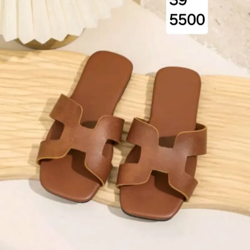 Sandalias carmelitas