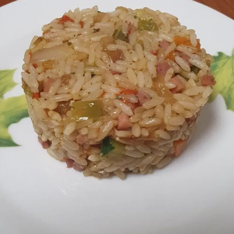 ARROZ SALTEADO CON JAMONADA/WHITE RICE SAUTED