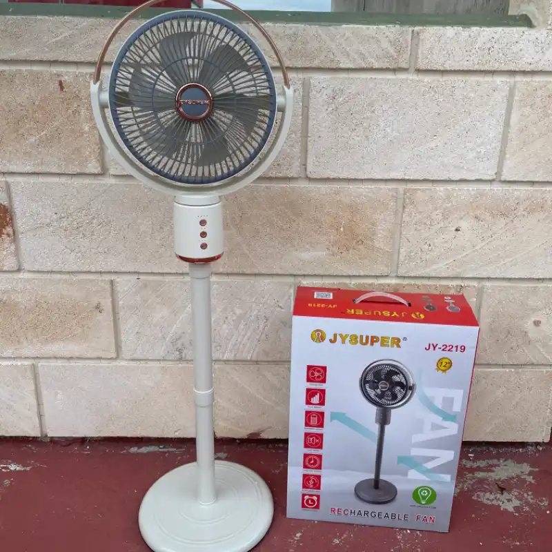 Ventilador recargable