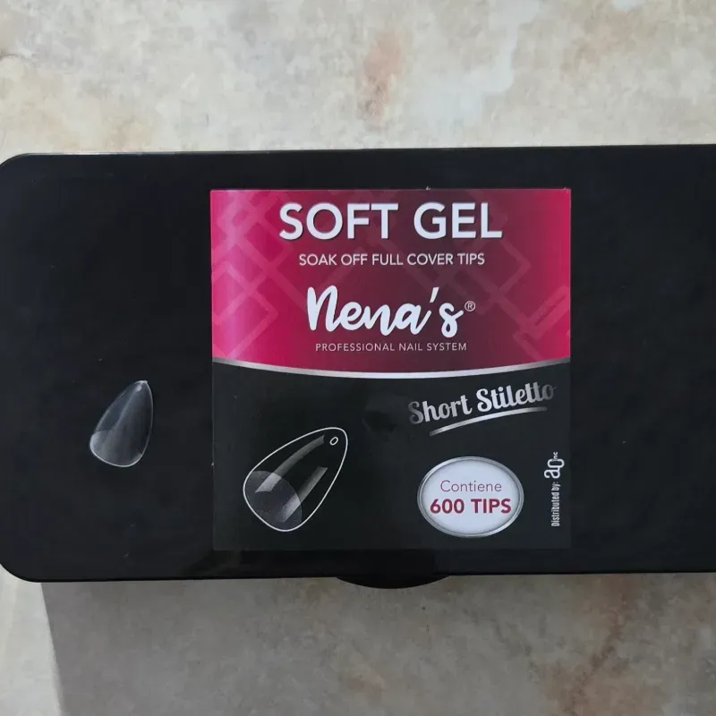 600 tips Soft Gel Short Stiletto