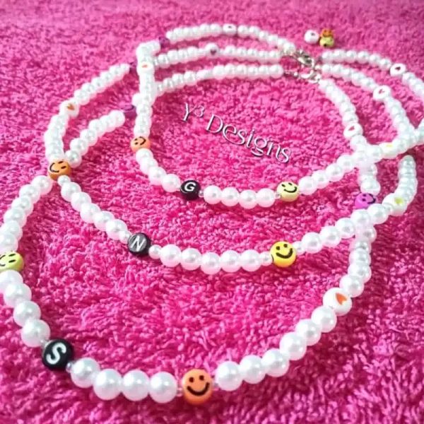 Collares de Perlas con Iniciales.