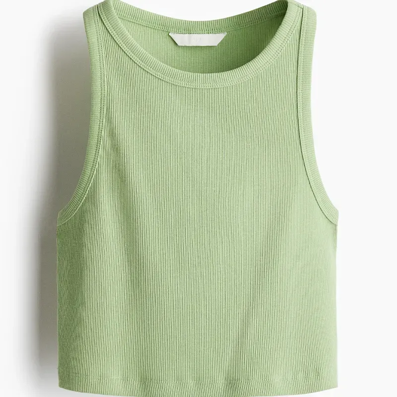 Camiseta cropped sin mangas