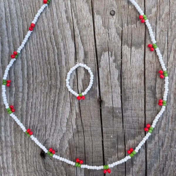 Collar de cerezas
