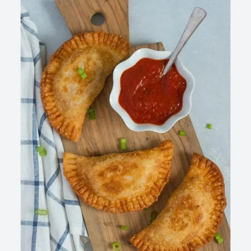 Empanadas de Jamón y Queso