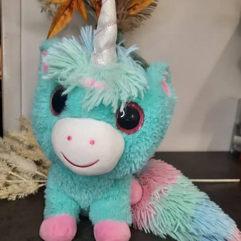 Unicornio de peluche de 25 cm