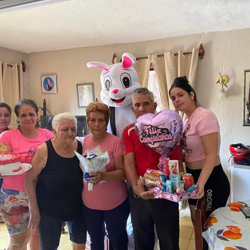 Cliente felices con sus entregas 