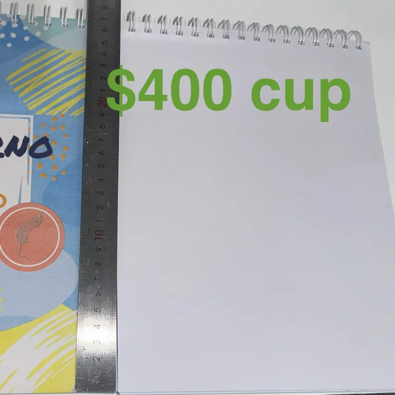 Block de hojas blancas lisas