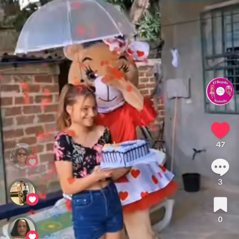 Agrega petalos de rosa a tu pedido