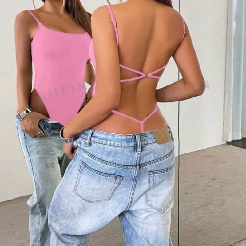 Body rosa de espalda descubierta