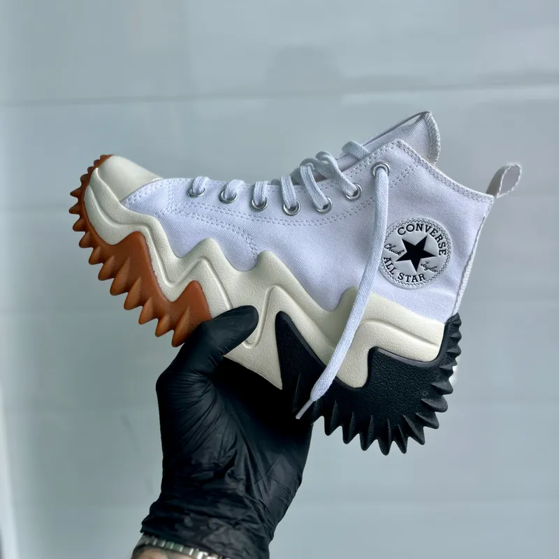 Converse Run Star Motion