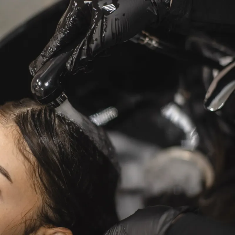 Lavado + Peinado Cabello Medio (a los hombros)