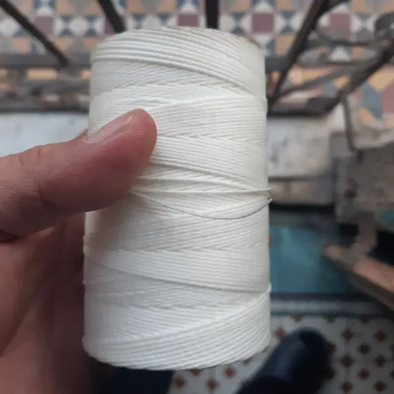 CORDON NYLON ENCERADO 0.8 MM 1 METRO