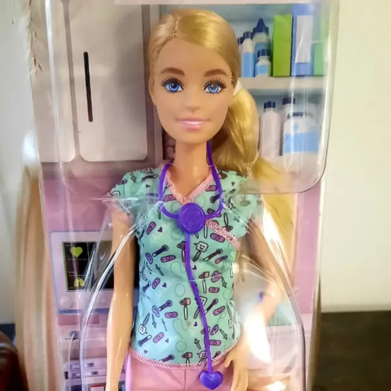 Barbie Original Enfermera. You can be anything