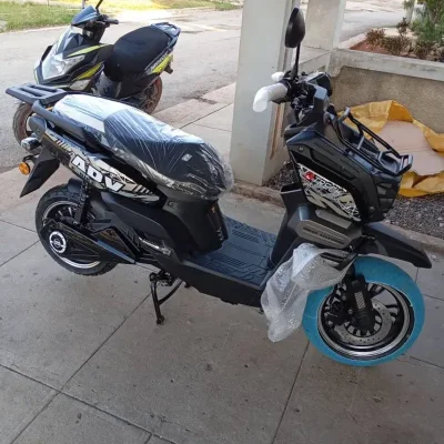 *Moto Eléctrica Treck ADV*
