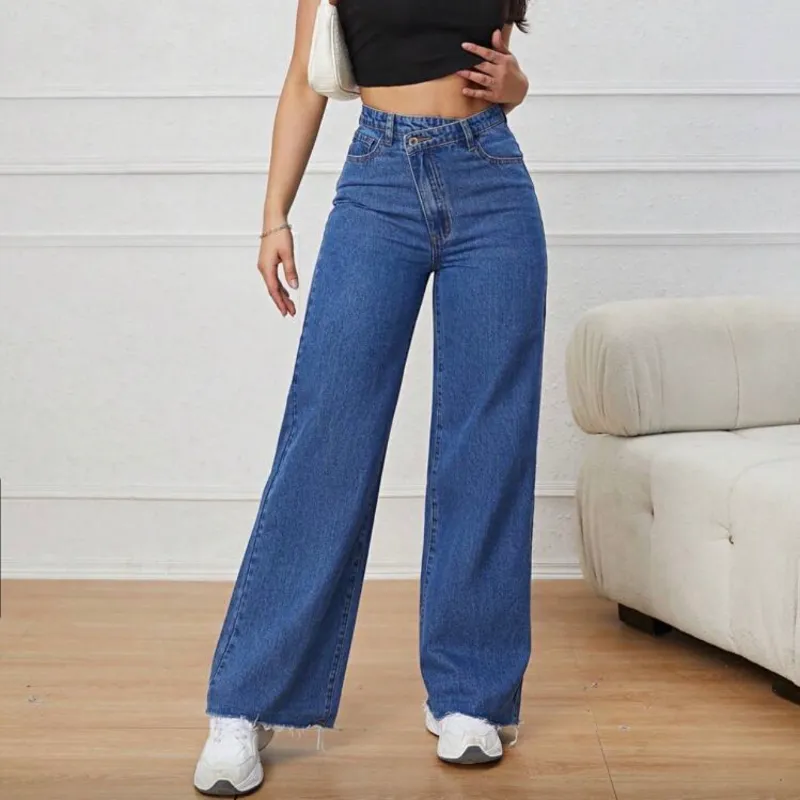 Pantalón con zipper torcido