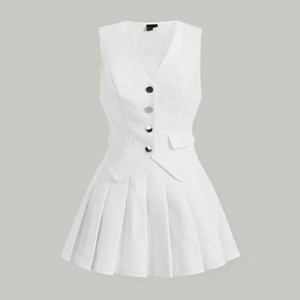 Conjunto chaleco y saya corta