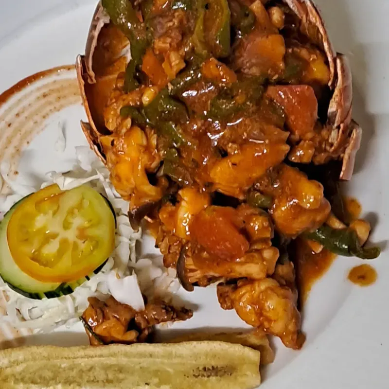 Langosta en salsa de mantequilla y limón