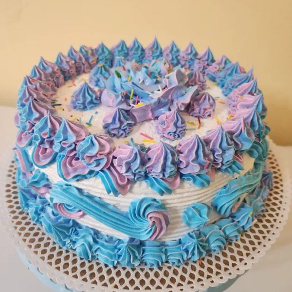 Cake de fresa con merengue