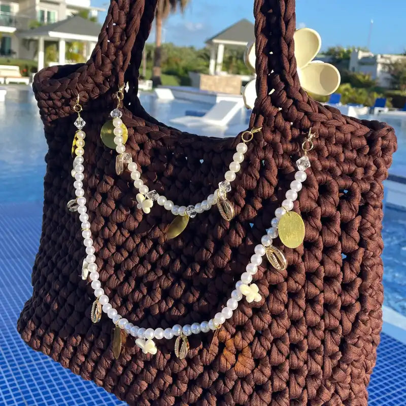 Colgante con accesorios