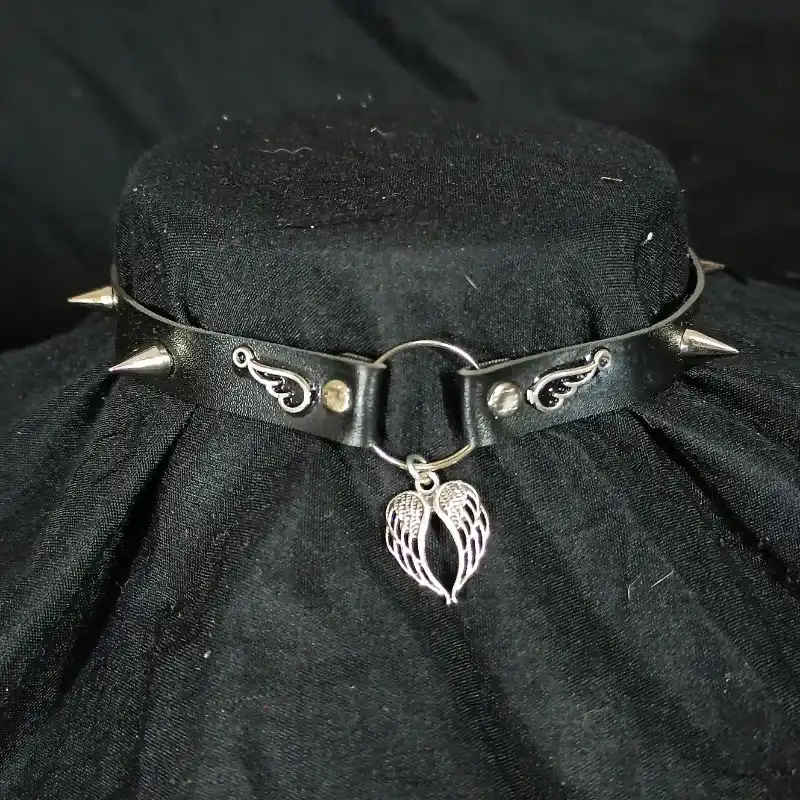 Shoker Whingend Thorn