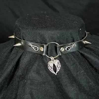 Shoker Whingend Thorn