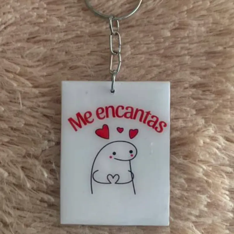 Llaveros encapsulados con cartulina