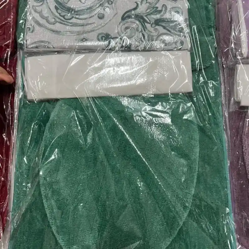 Set de baño, juego de alfombras y cortina