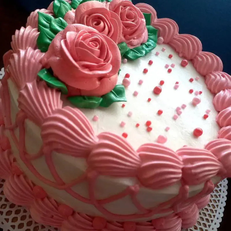 Cake mediano merengue (20 × 6 cm)