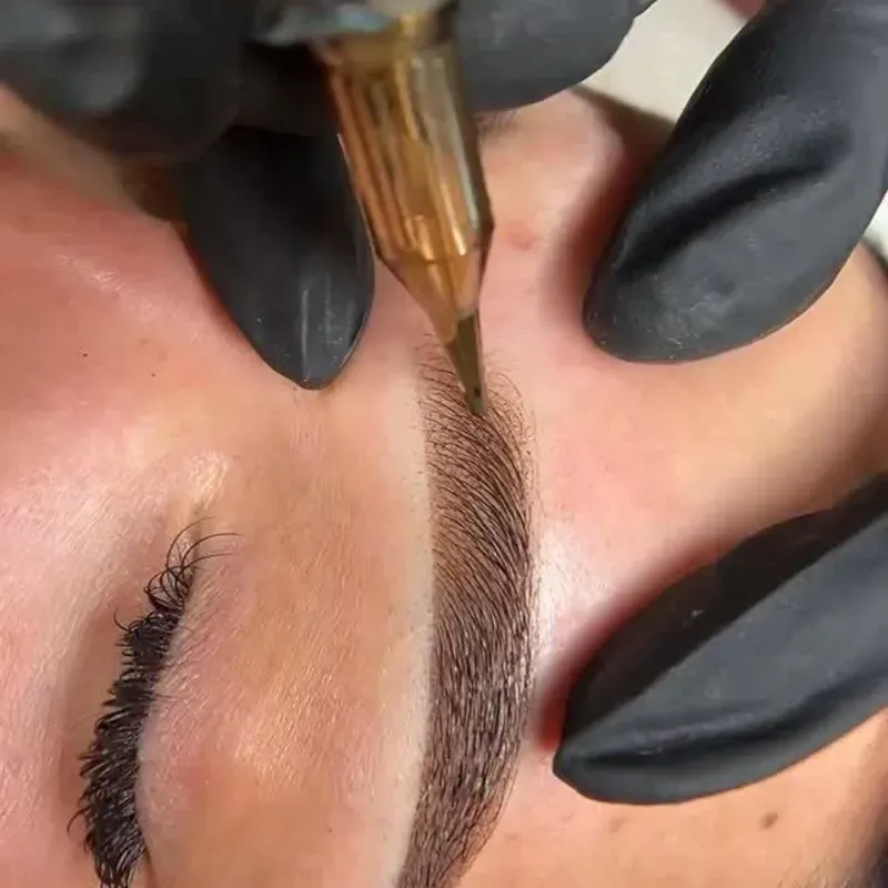 MICROPIGMENTACIÓN DE CEJAS