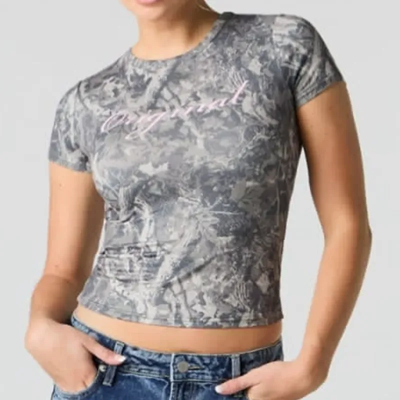 Pulover corto estampado gris