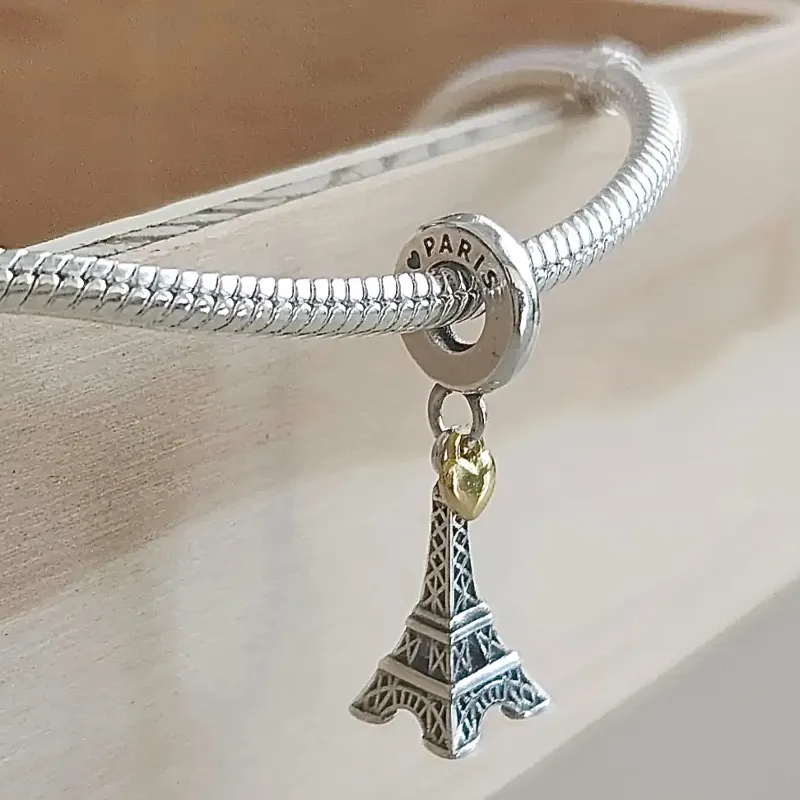 Charm Torre Eiffel