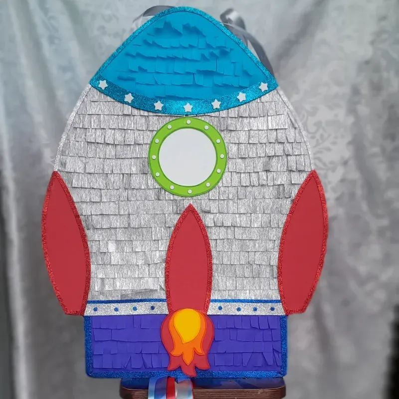 Piñata nave espacial astronauta