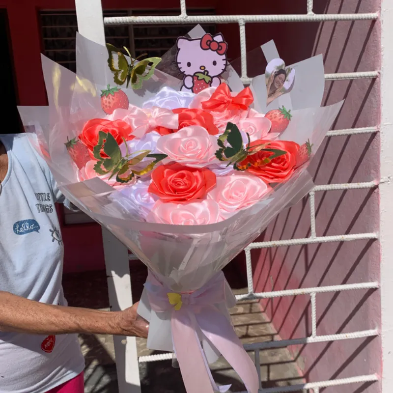 Ramo grande con temática