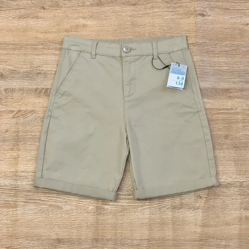 Short color beige