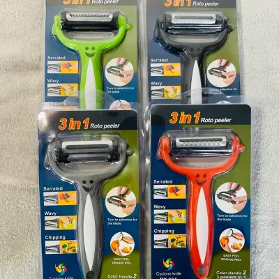 Pelador de papa triple