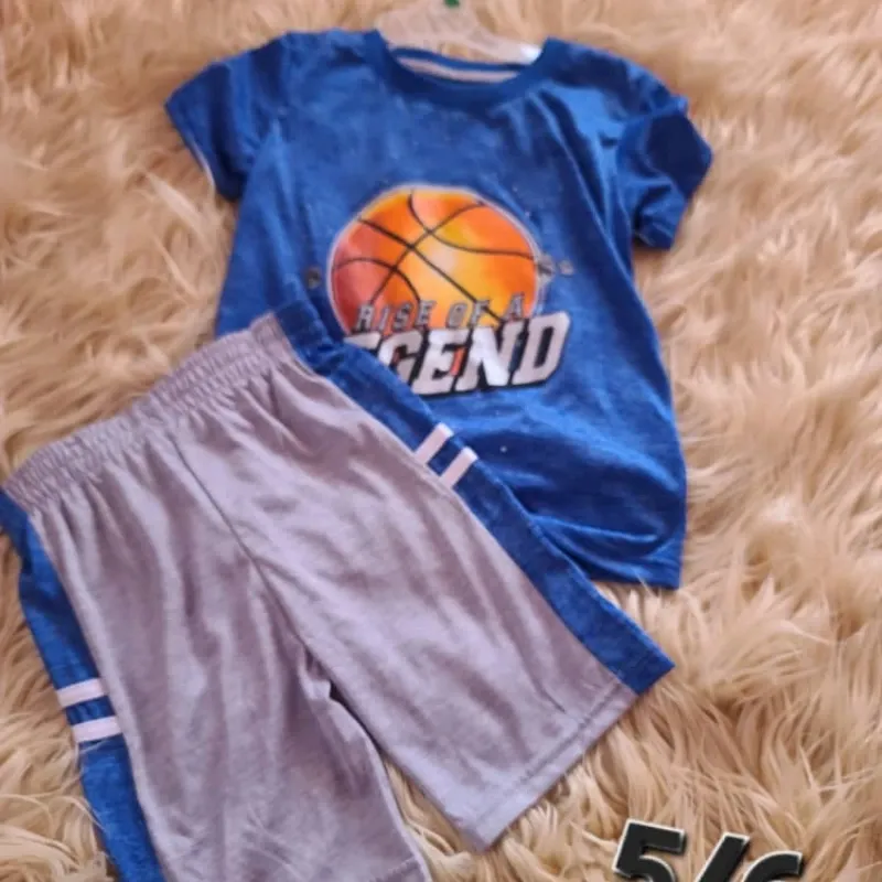 Conjuntos para niños