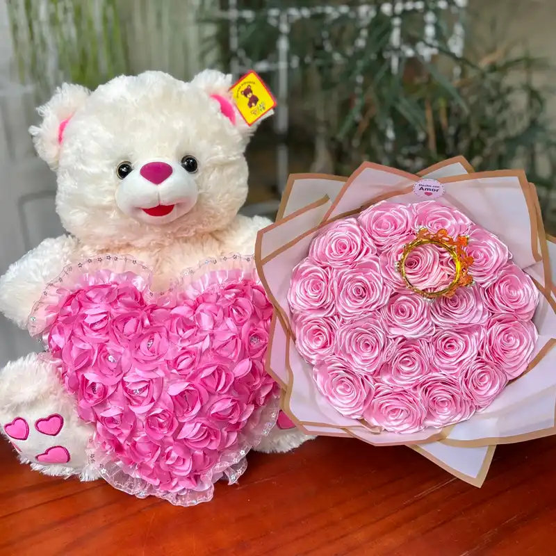 Peluche y ramo de rosas eternas