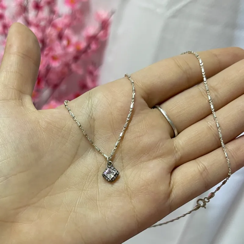 Cadena dije cuadrado