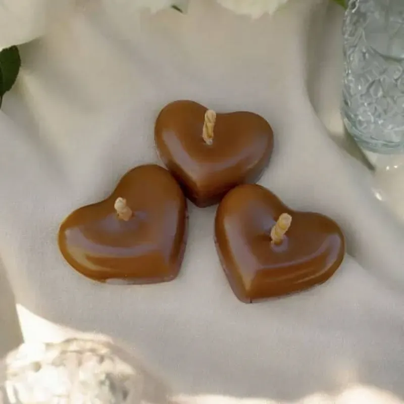Vela en forma de corazón