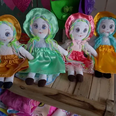 Muñecas de tela