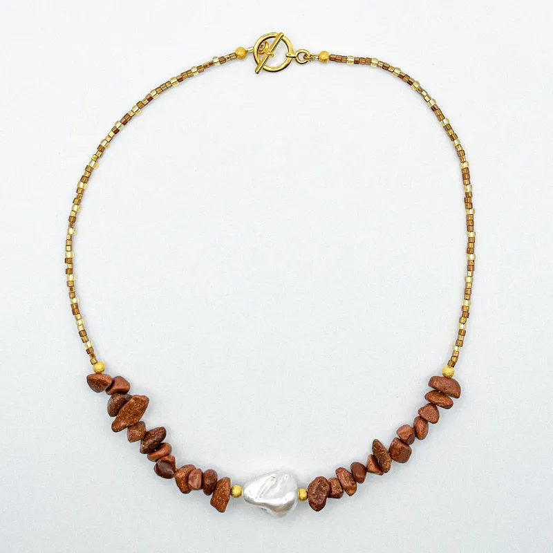 Collar con piedras semipreciosas y perla irregular 