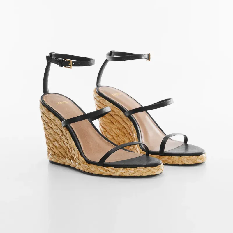 Sandalia cuña trenzada