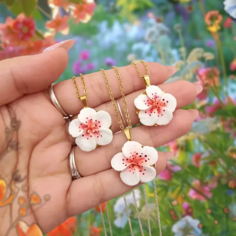 ✨Cadena de Sakura Blanca✨