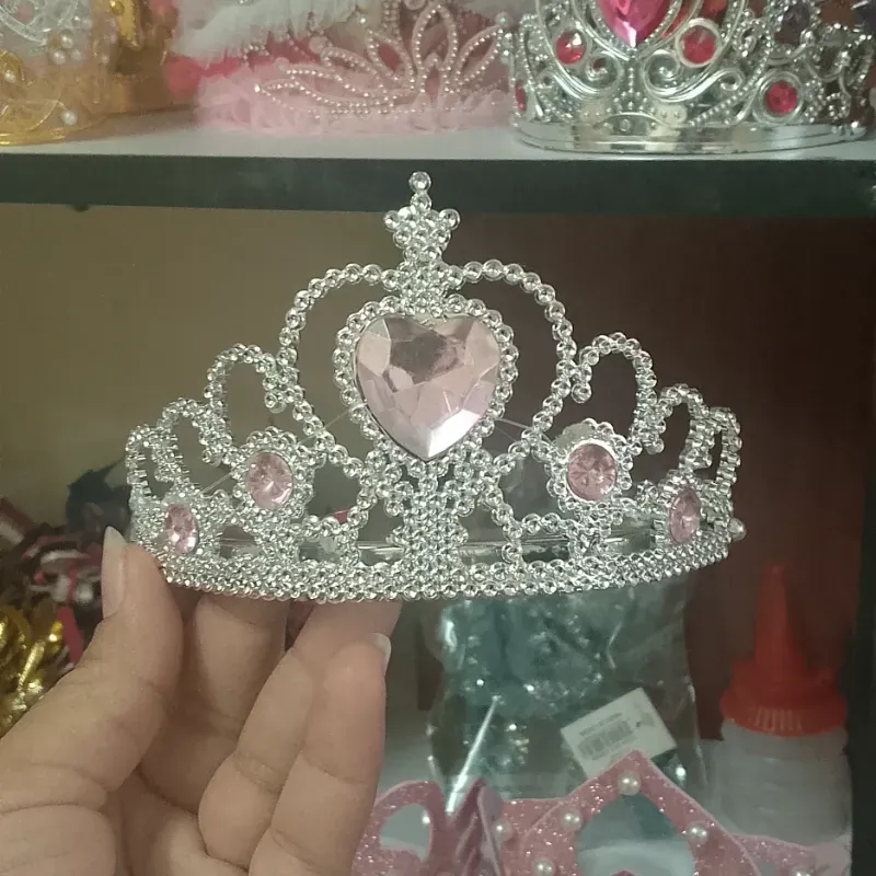 Corona plata y rosa corazon