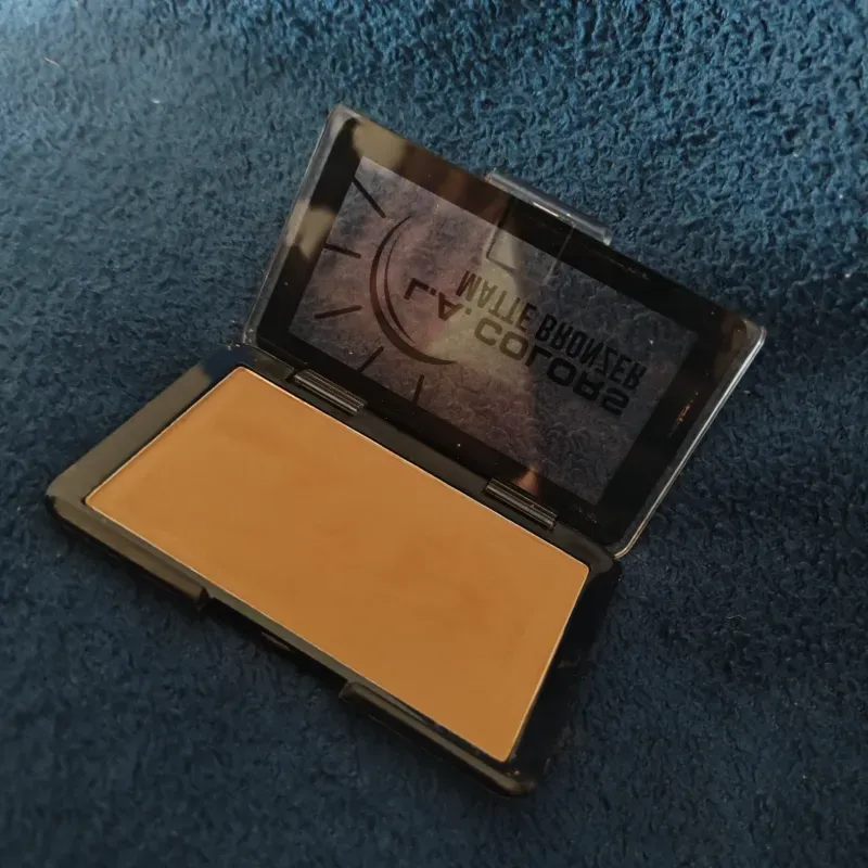 Bronzer L.A COLORS